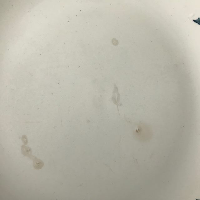 Глубокая тарелка из железной глины