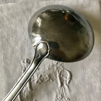 银色金属勺