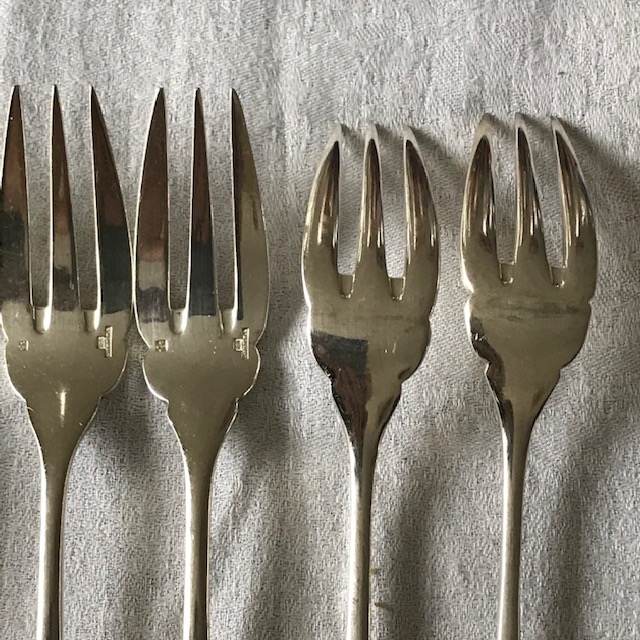 Six fourchettes à poisson Christofle