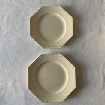 Deux assiettes plates octogonales Sarreguemines