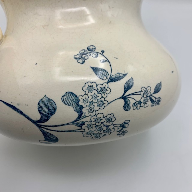 Flower pitcher
