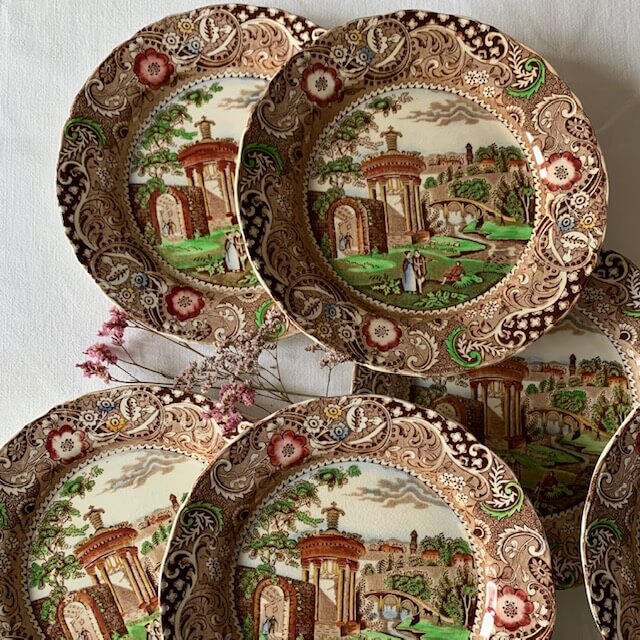 Chinoiserie in English earthenware - flat plates