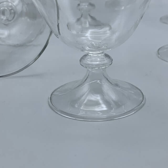 Copas cónicas de cristal