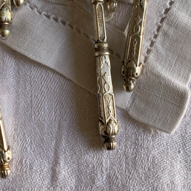 Tenedores y cucharas pequeños de Napoleón III bañado en plata