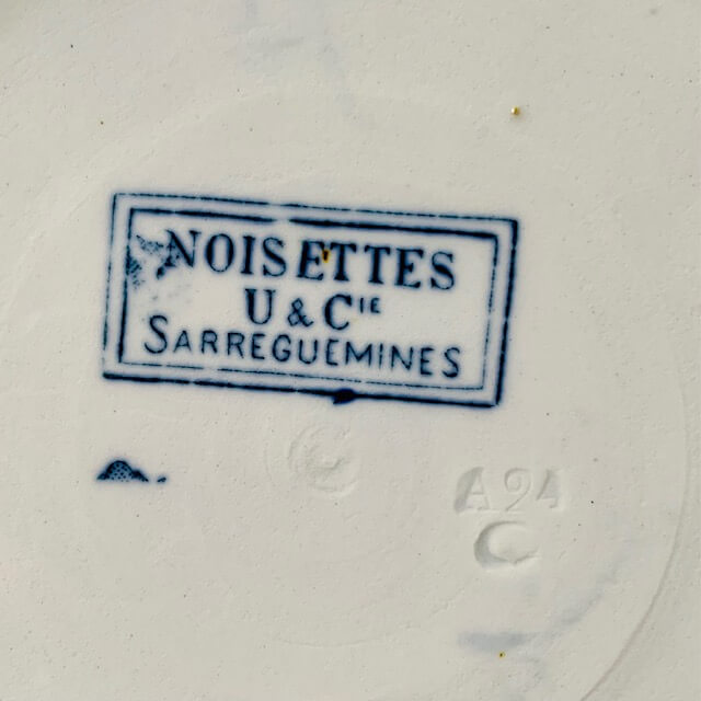 Large hazelnut salad bowl from U & Cie Sarreguemines