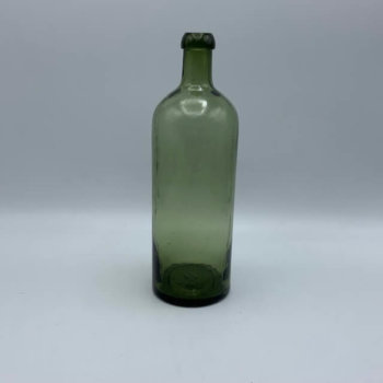Старая стеклянная бутылка
