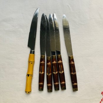 Six couteaux en résine motif bambou